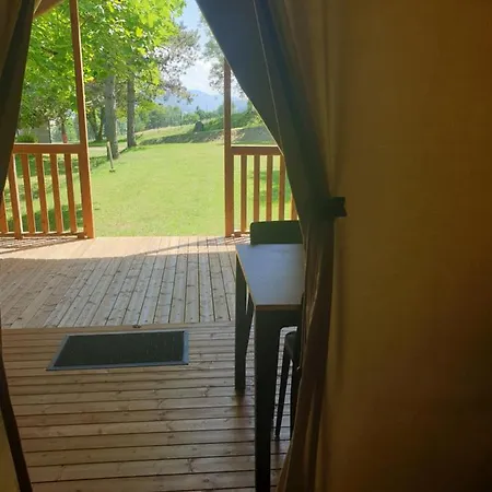 Lodge Du Camping La Porte St Martin Saint-Martin-en-Vercors Exterior foto