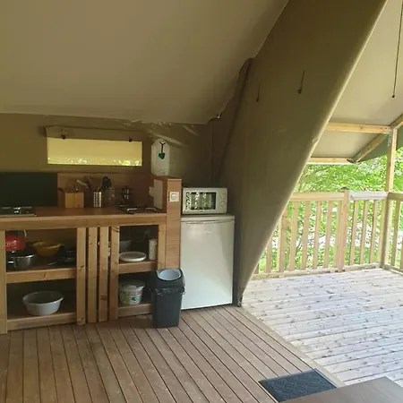 Lodge Du Camping La Porte St Martin Saint-Martin-en-Vercors Exterior foto